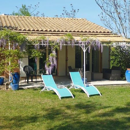 Вилла Entre Nimes Et Arles Бельгард Номер фото