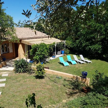 Вилла Entre Nimes Et Arles Бельгард Экстерьер фото