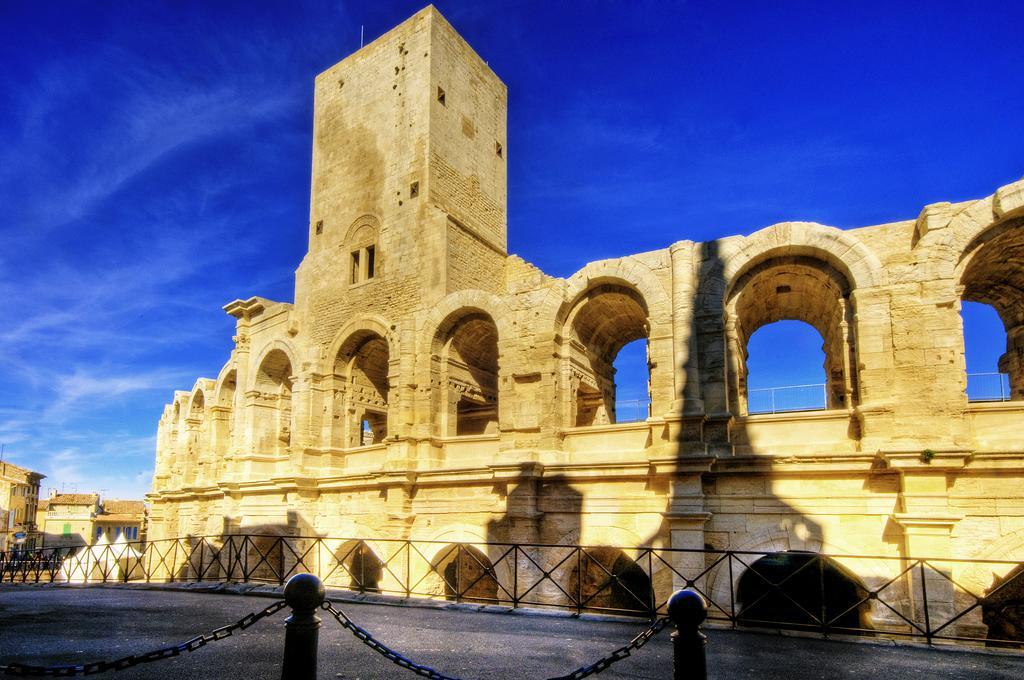 Вилла Entre Nimes Et Arles Бельгард Экстерьер фото